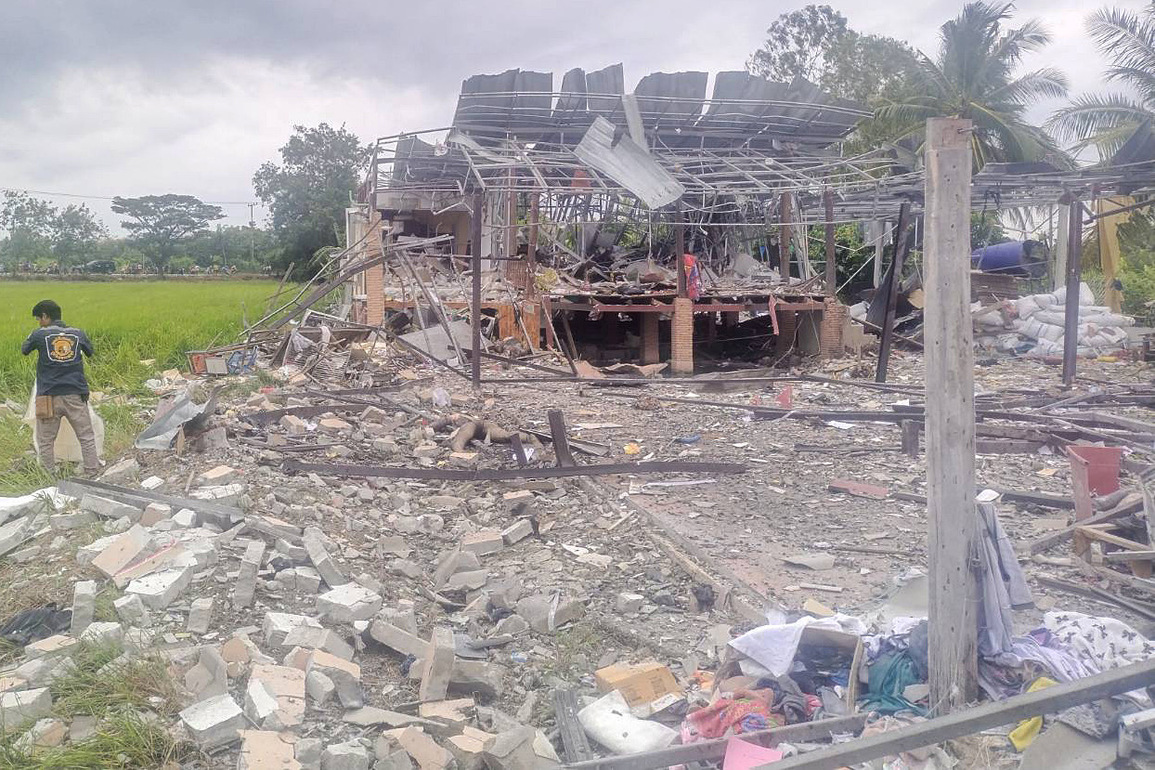 (SpotNews)THAILAND-SUPHAN BURI-FIREWORK FACTORY-EXPLOSION