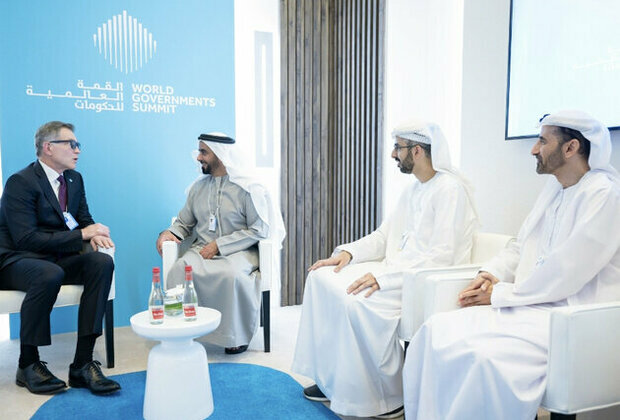 Saif bin Zayed meets Roblox International CEO at WGS