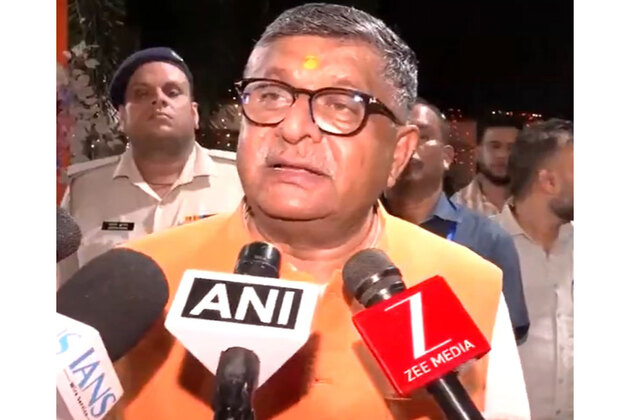 "Jan Nayak title is earned through work, not from Darbaris": BJP MP Ravi Shankar Prasad slams Congress