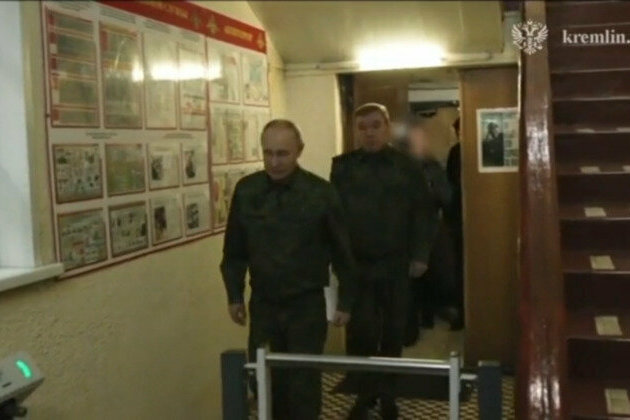 Putin visits Russias Kursk Region VIDEO