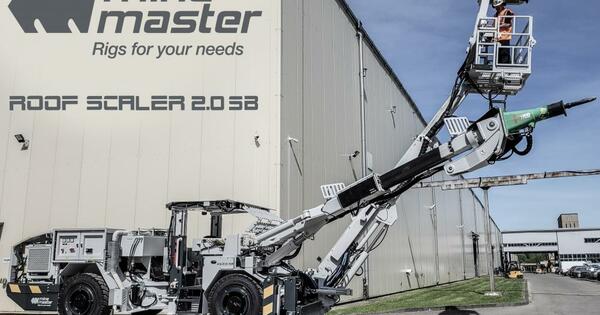 Mine Master's roof scaler 2.0 SB succeeds in Zimbabwe