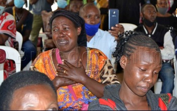 Emirango n'ebiwoobe bibuutikidde lutikko e Lubaga mu kuziika Ssaabasumba Lwanga