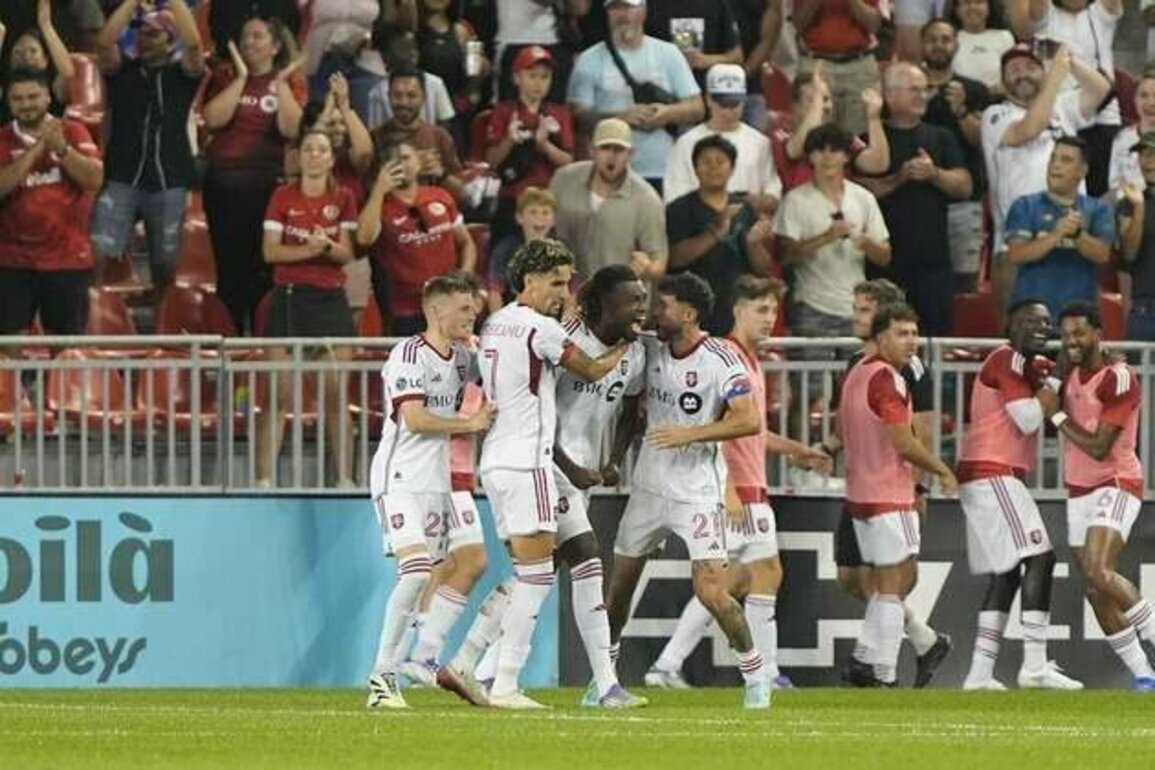 Jules-Anthony Vilsaint scores late goal, Toronto earns draw vs. Columbus