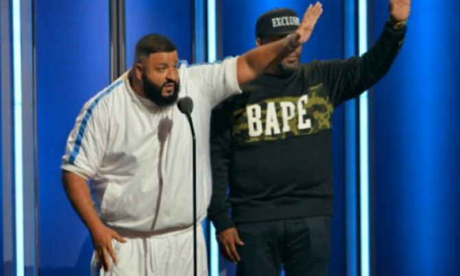Around half of hip hop videos feature smoking, researchers say Around half of hip hop videos feature smoking, researchers say