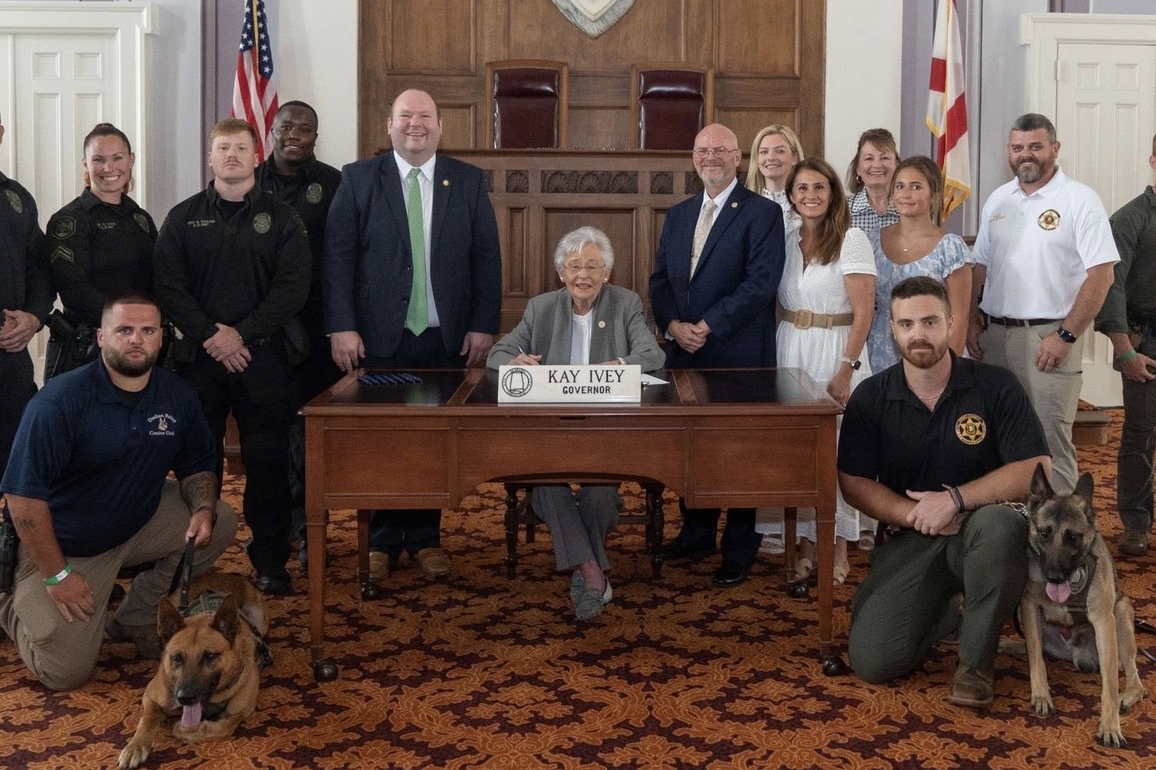 Governor Ivey signs Lakyn Canine Act into law, expanding emergency care for police K9