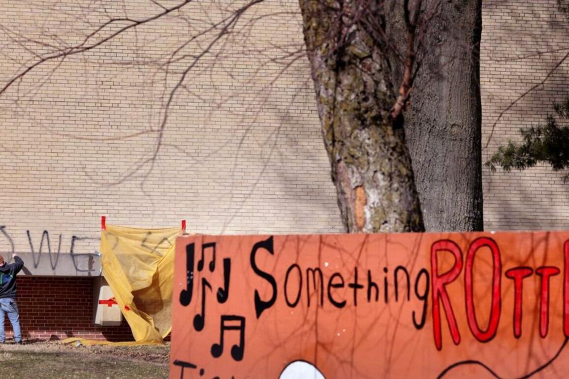 Judge allows man charged with racist Affton graffiti to be released to fathers custody