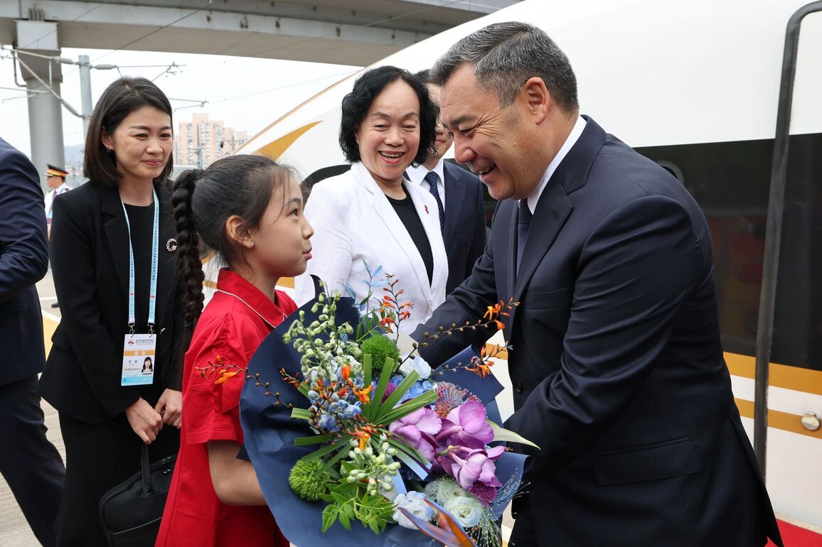 CHINA-BEIJING-KYRGYZ PRESIDENT-ARRIVAL (CN)