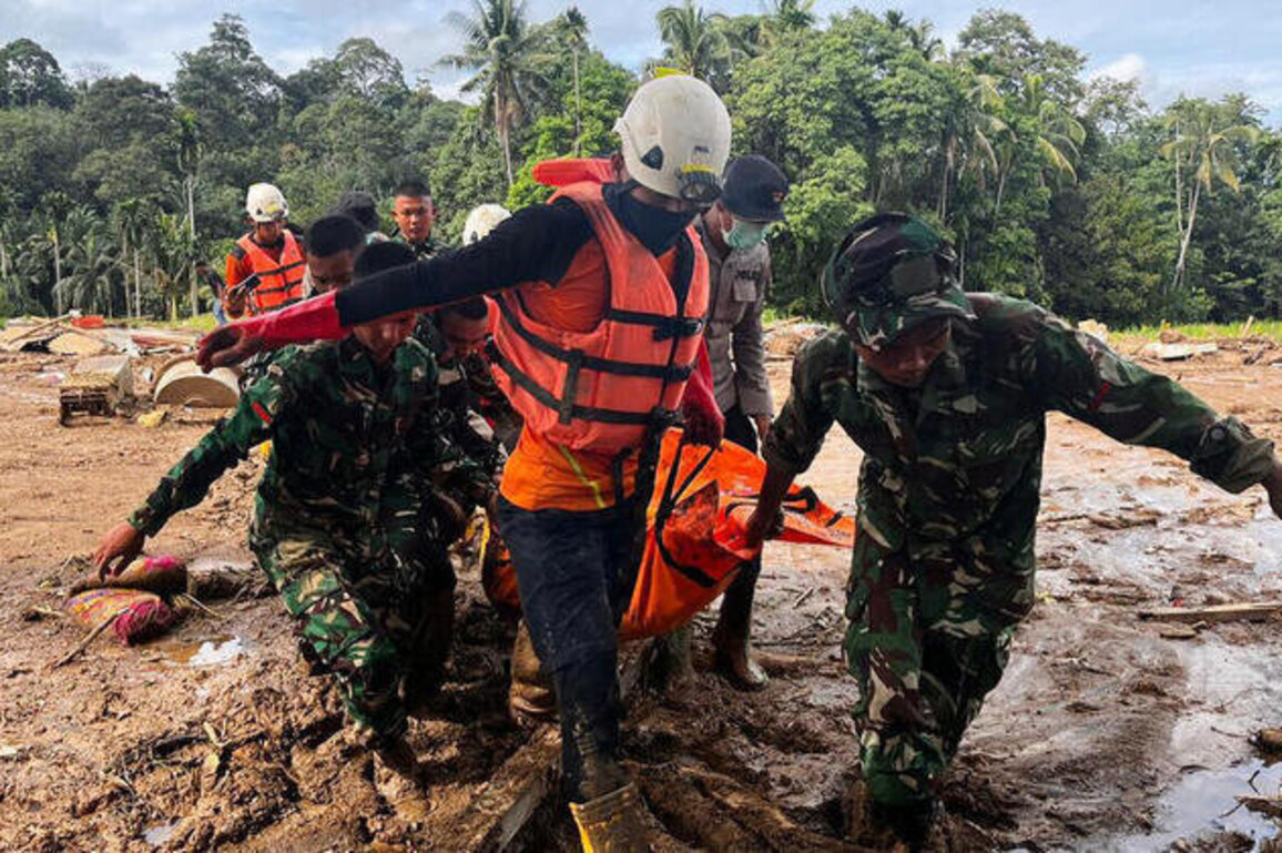 Looting reported as Indonesia and Sri Lanka battle deadly floods