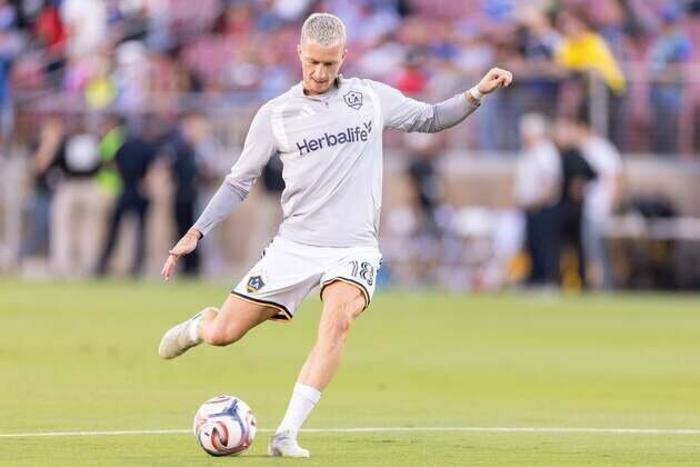 Galaxy could be most comfortable on counter vs. FC Dallas