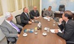  Imagem do encontro entre representantes do governo de Goiás e da embaixada da Eslováquia
