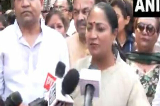 People will boycott countries that are against India: Delhi CM