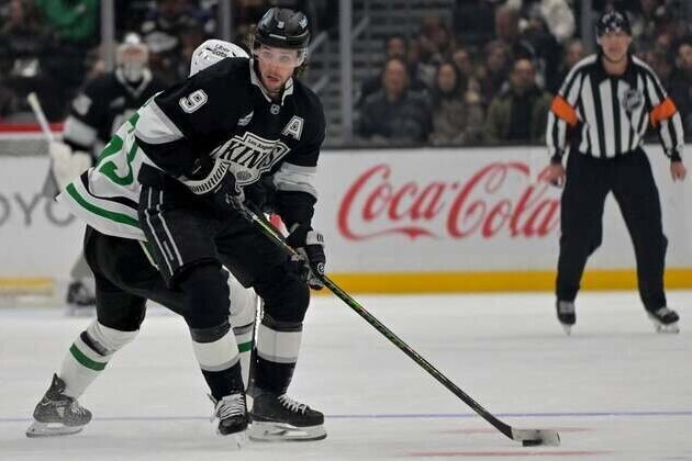 Kings, Ducks close in standings as they open home-and-home set