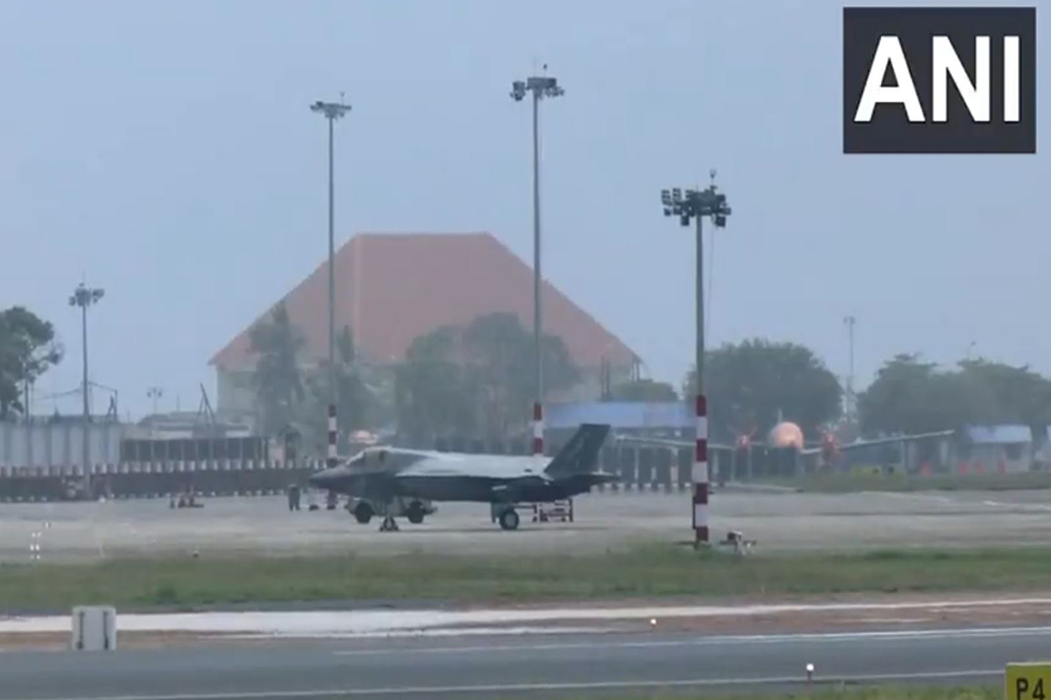 UK F-35 jet moved to hangar for repairs after Royal Navy tech team reaches Thiruvananthapuram