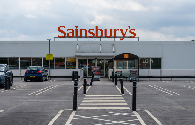 Sainsbury's has unveiled 10-year partnerships with British growers Evesham Vale Growers and Thanet Earth 