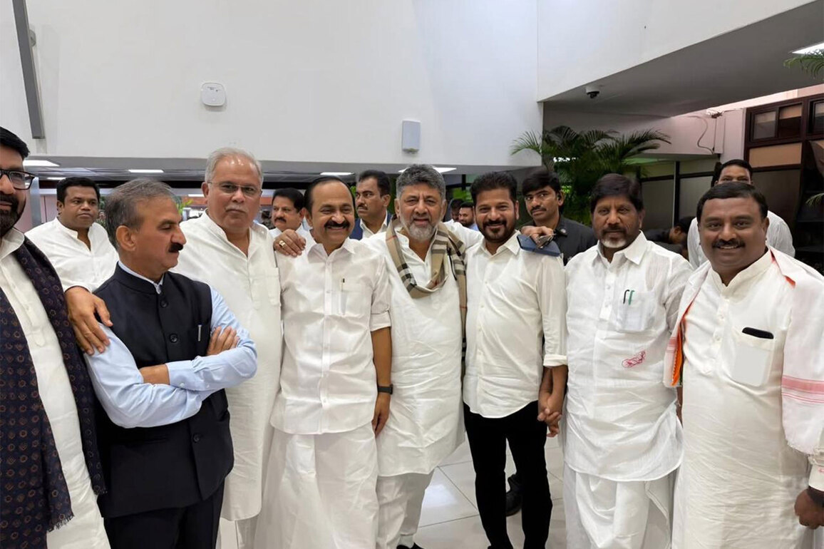 Himachal Pradesh Chief Minister Sukhu congratulates V D Satheesan on taking charge as Kerala CM