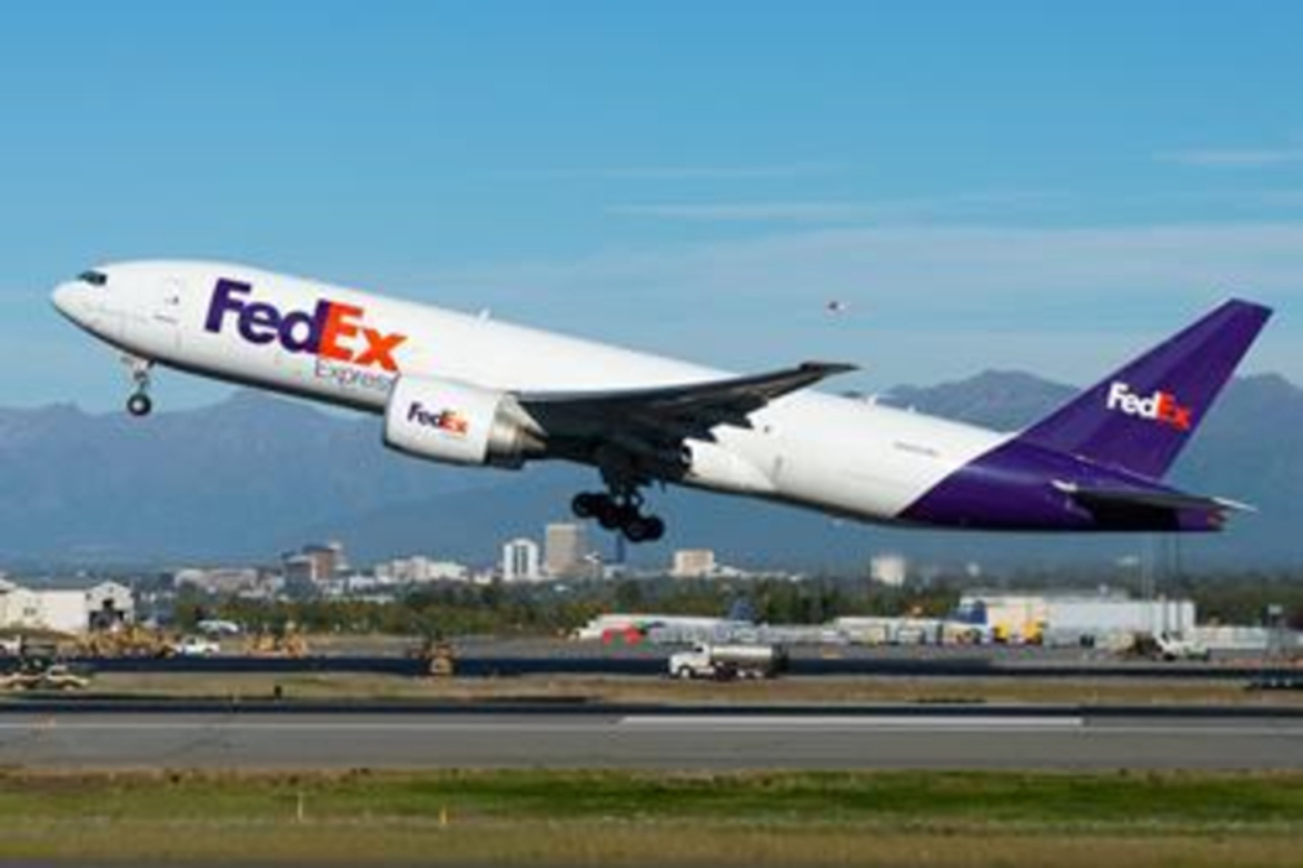 NTSB, FAA to investigate FedEx plane engine fire, emergency landing