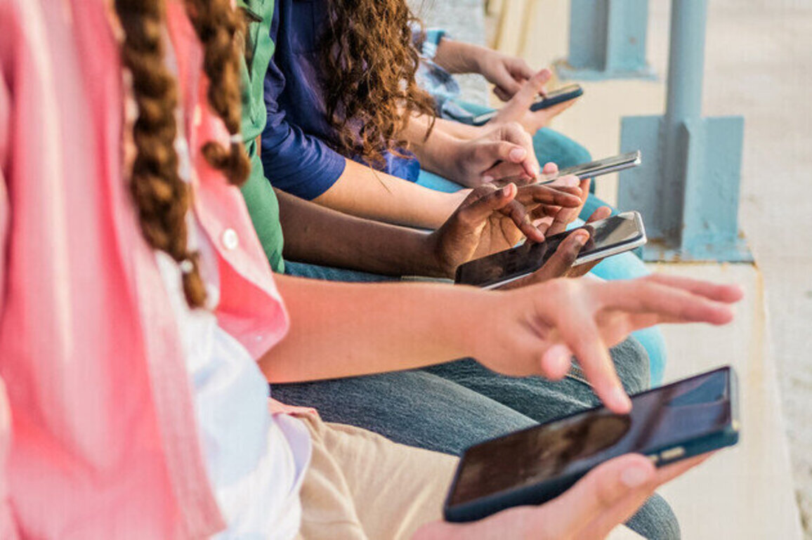 Meta and Google fined for causing child addiction