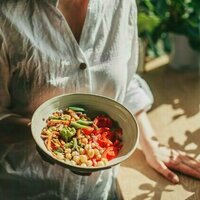 Could changing your diet improve endometriosis pain? A recent study suggests it's possible
