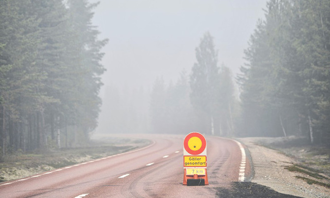 French soldiers in Sweden to fight wildfires French soldiers in Sweden to fight wildfires