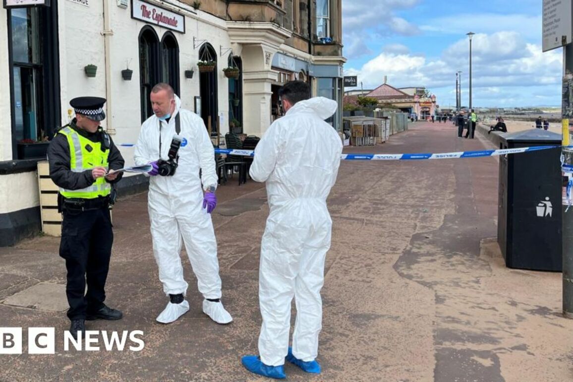 Three teenagers injured in Edinburgh stabbing at Portobello beach