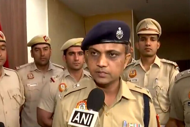 Delhi Police arrests wanted chain snatcher after brief exchange of fire in Outer District
