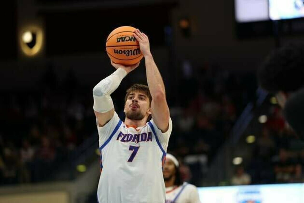 Critical coaches from No. 10 Florida, Providence expect improvement from teams