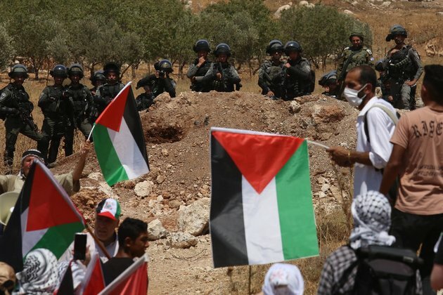 EU explains different approach to Ukraine and Palestine