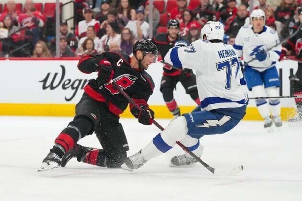 Sebastian Aho goal helps Hurricanes edge Lightning