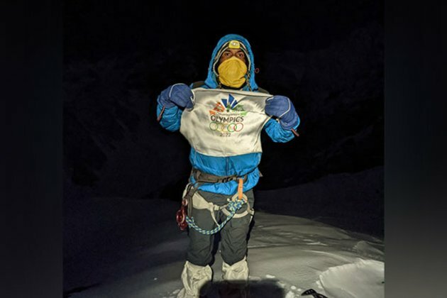 Chhattisgarh man hoists 'Chhattisgarhiya Olympic flag' at Mount Friendship Peak