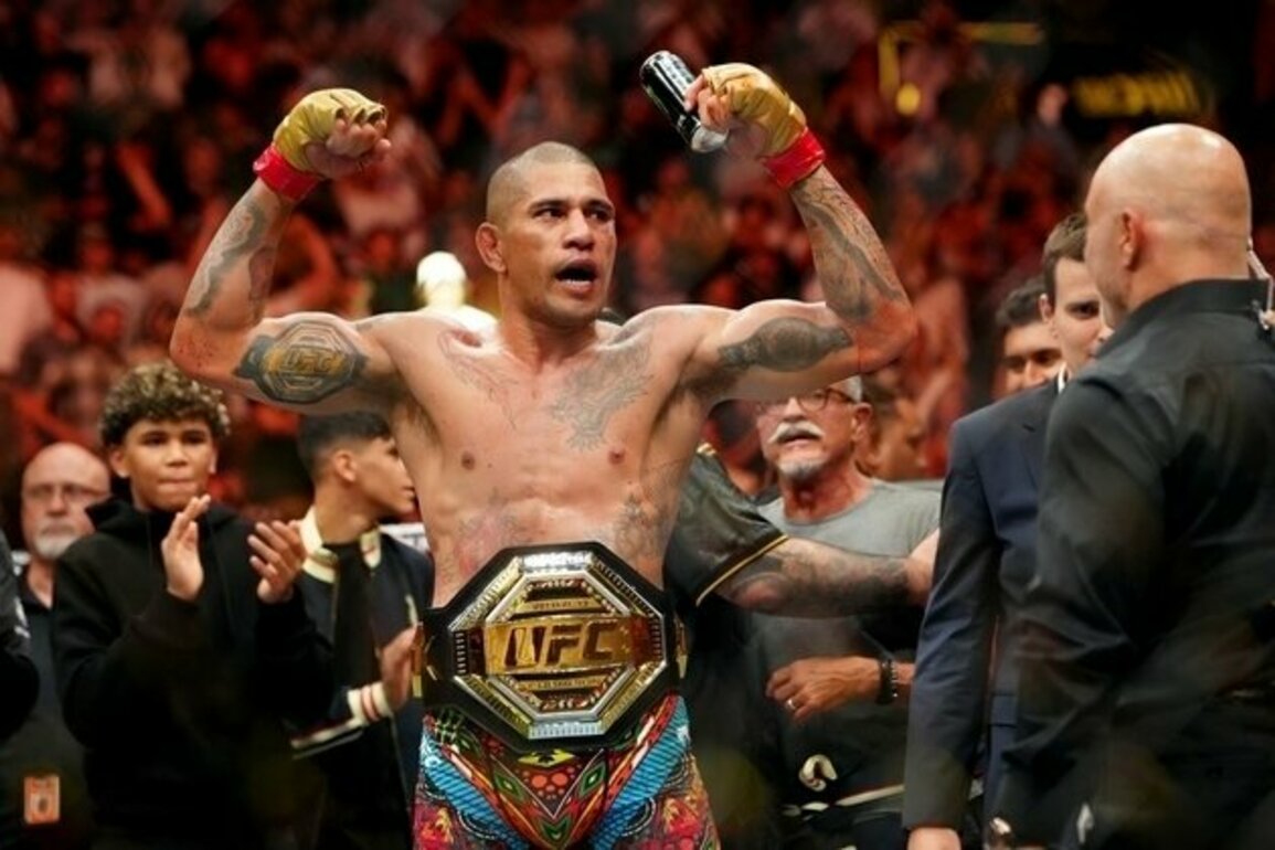 Alex Pereira takes aim at 4th title defense at UFC 313