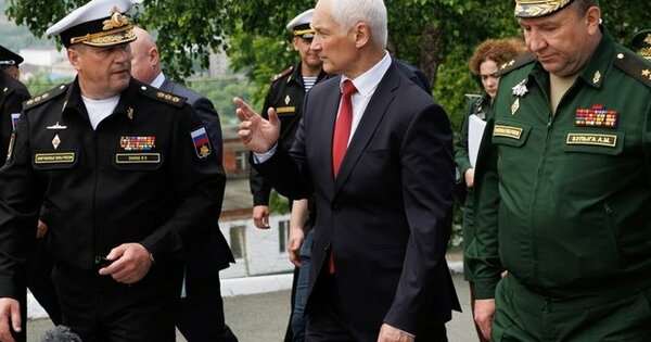 Russia has advantage across front line defense minister