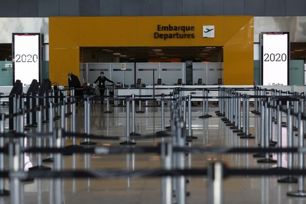 US Moves Up Brazilian Travel Ban by 2 Days