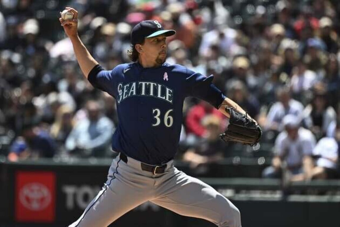 Mariners ride recent road momentum into opener against host Royals