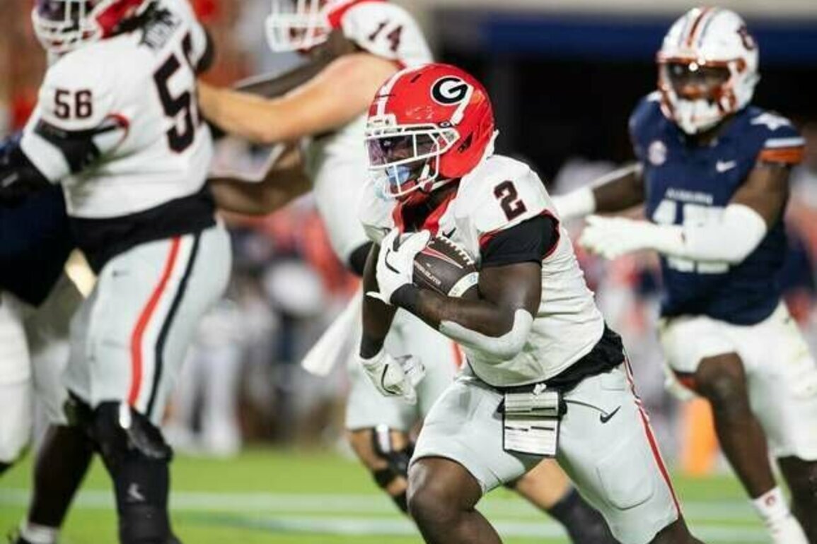 No. 10 Georgia overcomes slow start to beat Auburn for 9th straight time