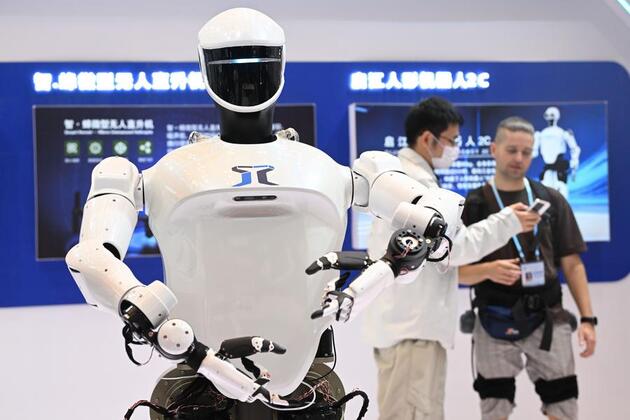Robots take center stage as Canton Fair spotlights innovation, smart tech