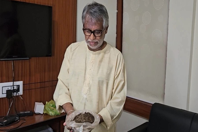 "I'm taking soil with me" Mauritian citizen quest to find his ancestral home turns fruitful
