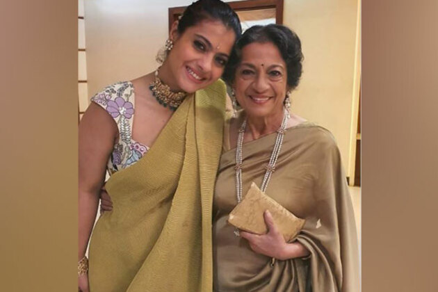 Kajol inherits her love for sarees from her mom Tanuja, here's the proof