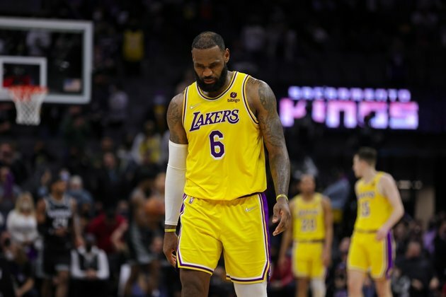 Lakers, Nuggets try to improve on mediocre starts