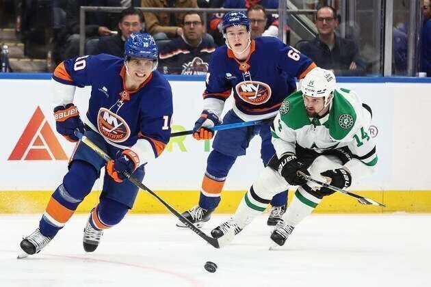 Playoff-hungry Islanders pick up crucial win over sliding Stars