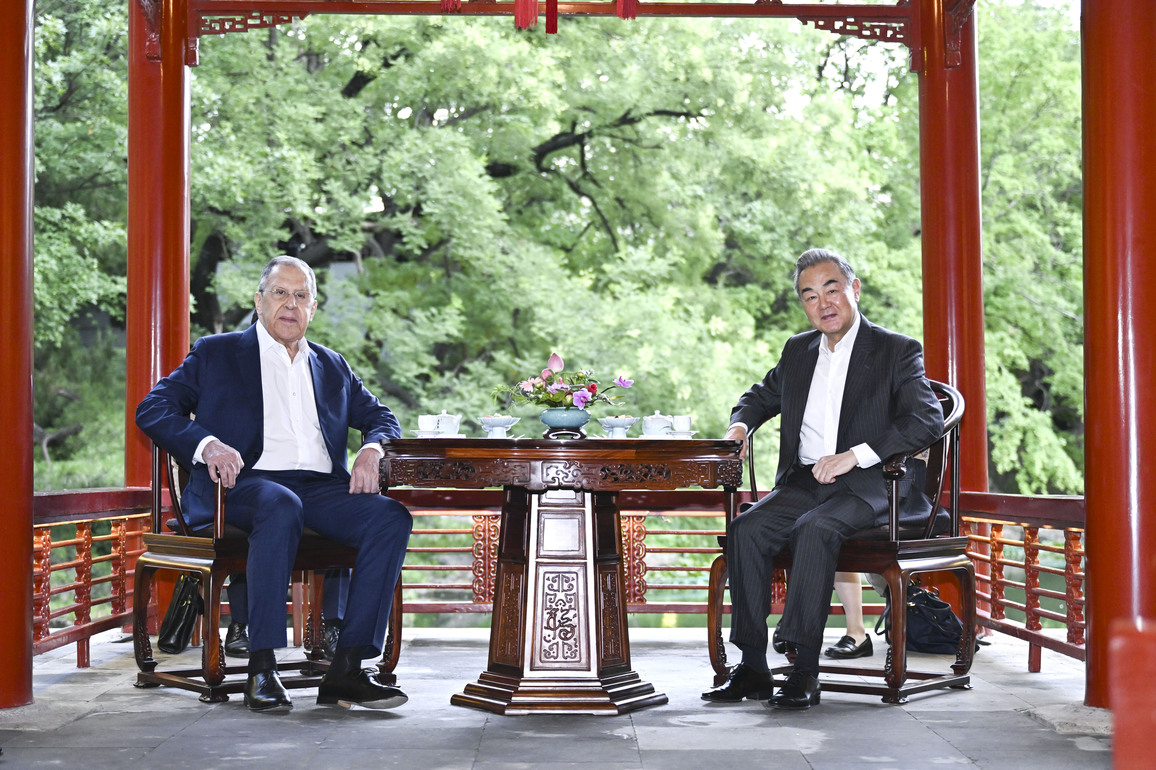 CHINA-BEIJING-WANG YI-RUSSIAN FM-MEETING (CN)