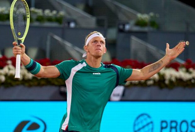 Madrid Open: Alejandro Davidovich Fokina beats Holger Rune to reach R16