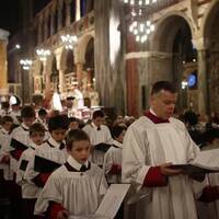 Almost one in three people in UK were raised Christian but lost their religion, analysis finds