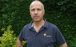 'I am still hopeful of decent wheat yields' - Crop Walk with Simon Nelson