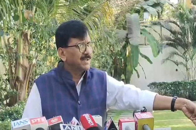 Aurangzeb's tomb is symbol of bravery of Marathas, future generations should know about it: Sanjay Raut