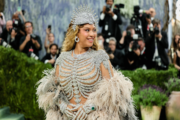 Met Gala 2026: Beyonce shuts down red carpet in bold skeleton-inspired look with dramatic feathered cape