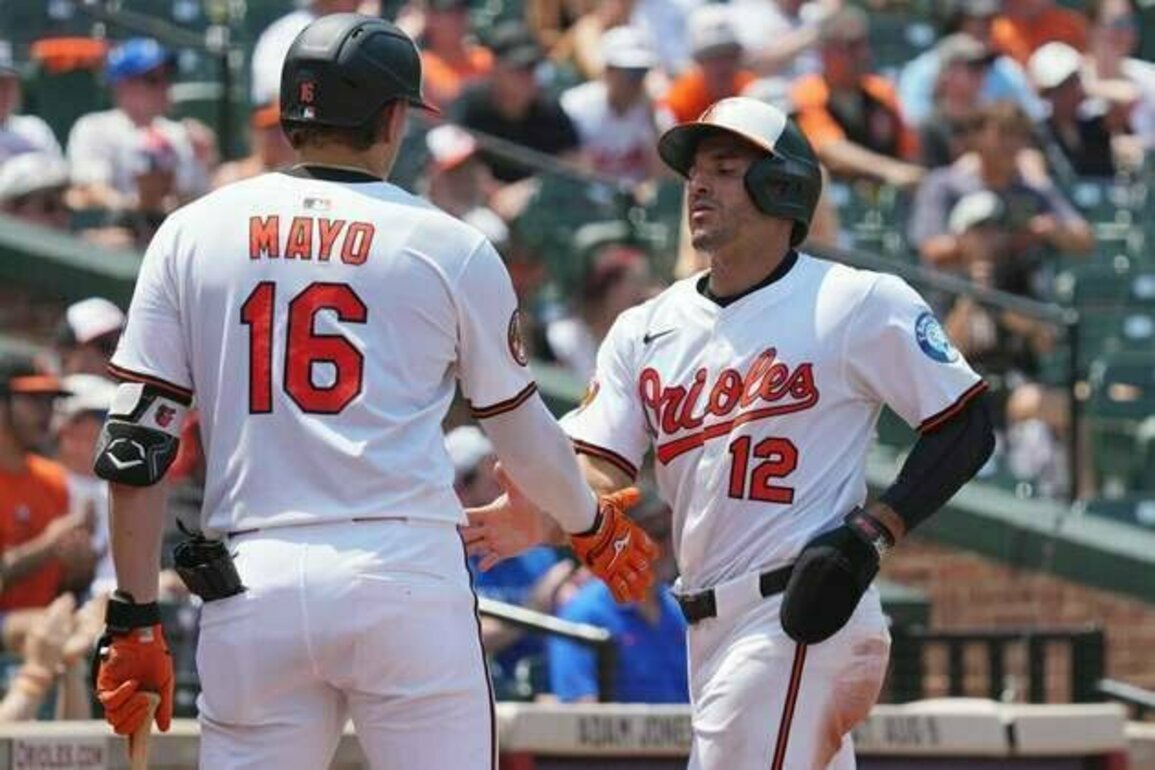 Ramon Urias, Orioles blast Blue Jays in Game 1 of DH