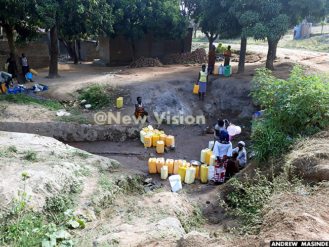  n rua residents have to move long distances to get water