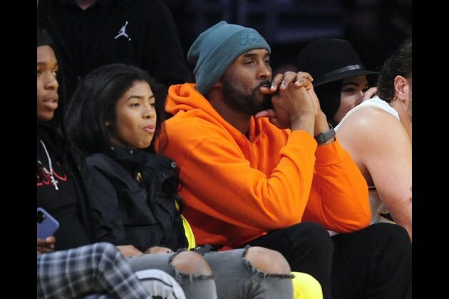 Reports: Kobe Bryant dies in helicopter crash