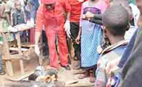 Kato Lubwama ng'asiika empuuta Kato Lubwama ng'asiika empuuta