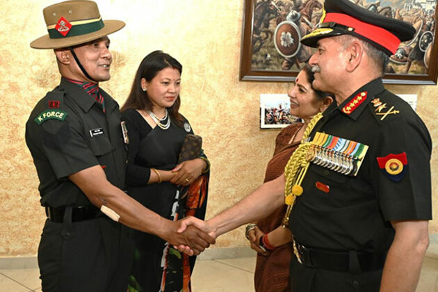 COAS Gen Upendra Dwivedi honours gallantry awardees at Defence Investiture Ceremony in Delhi